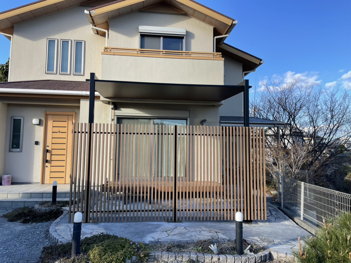 堀川トーヨー住器のY 様邸　テラス新設工事の施工後の写真1