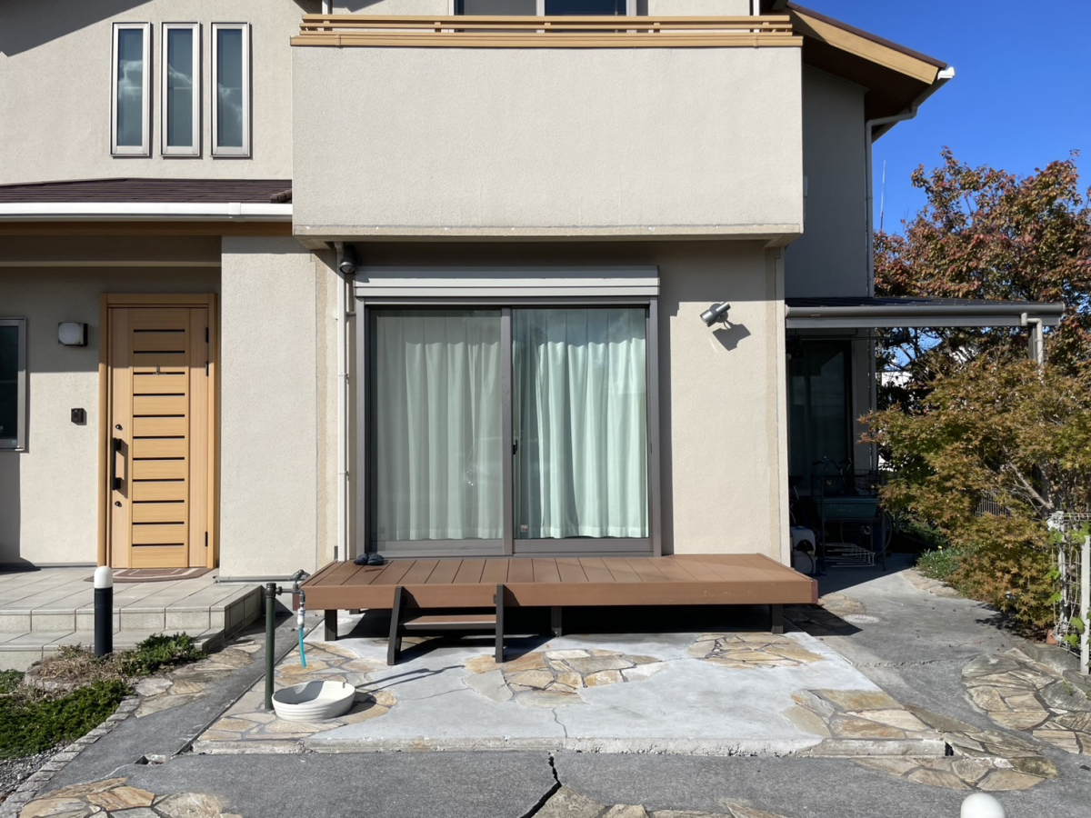 堀川トーヨー住器のY 様邸　テラス新設工事の施工前の写真1