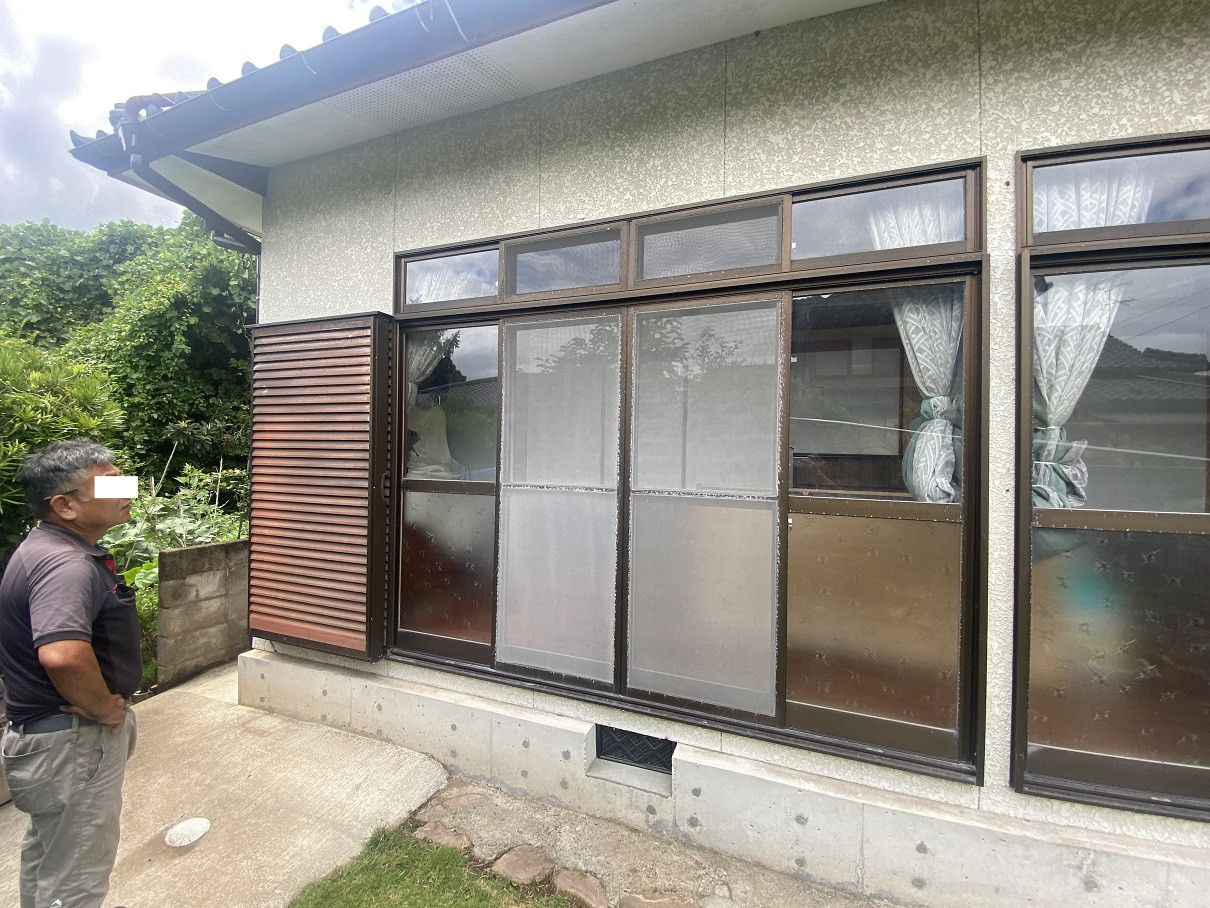 堀川トーヨー住器のＥ様邸　窓取替工事の施工前の写真1